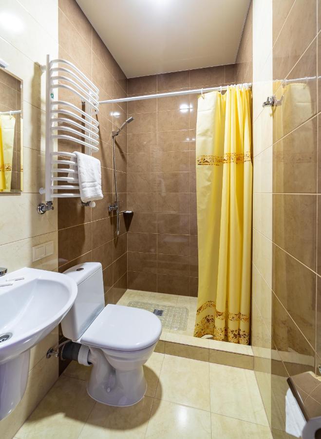 Legrand Hotel Stryi Bagian luar foto
